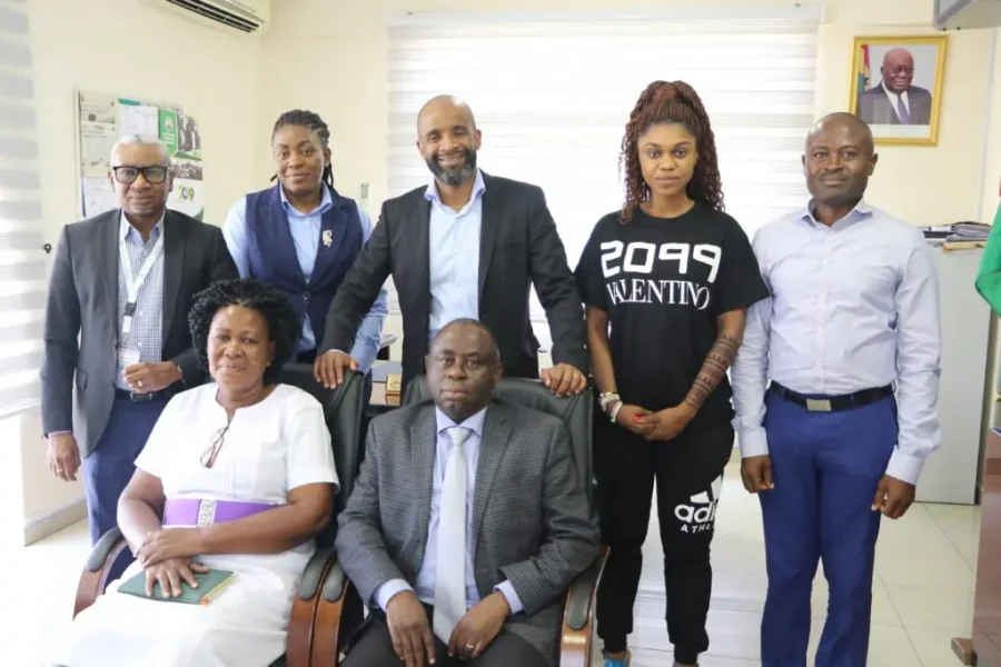 U.S. doctor visits Korle Bu management